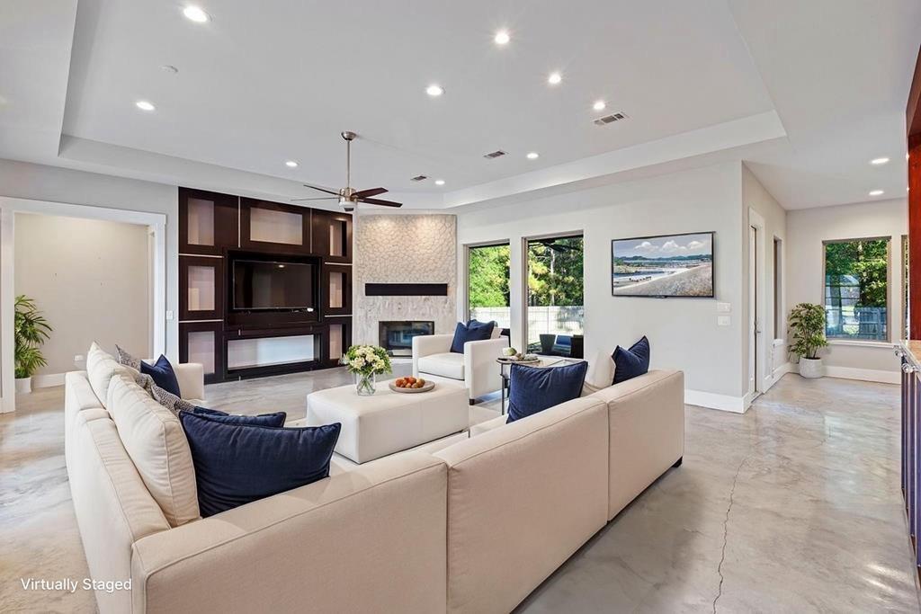 210 Mission Hills Drive