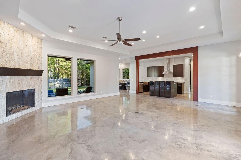 210 Mission Hills Drive