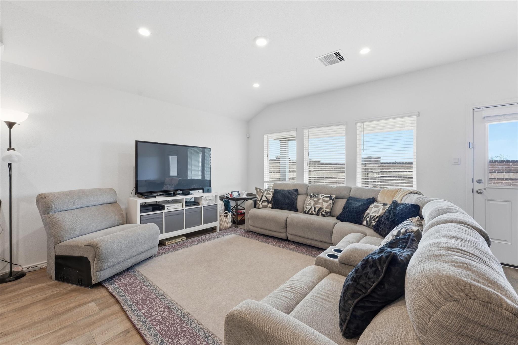 31238 Yatesbury Lane