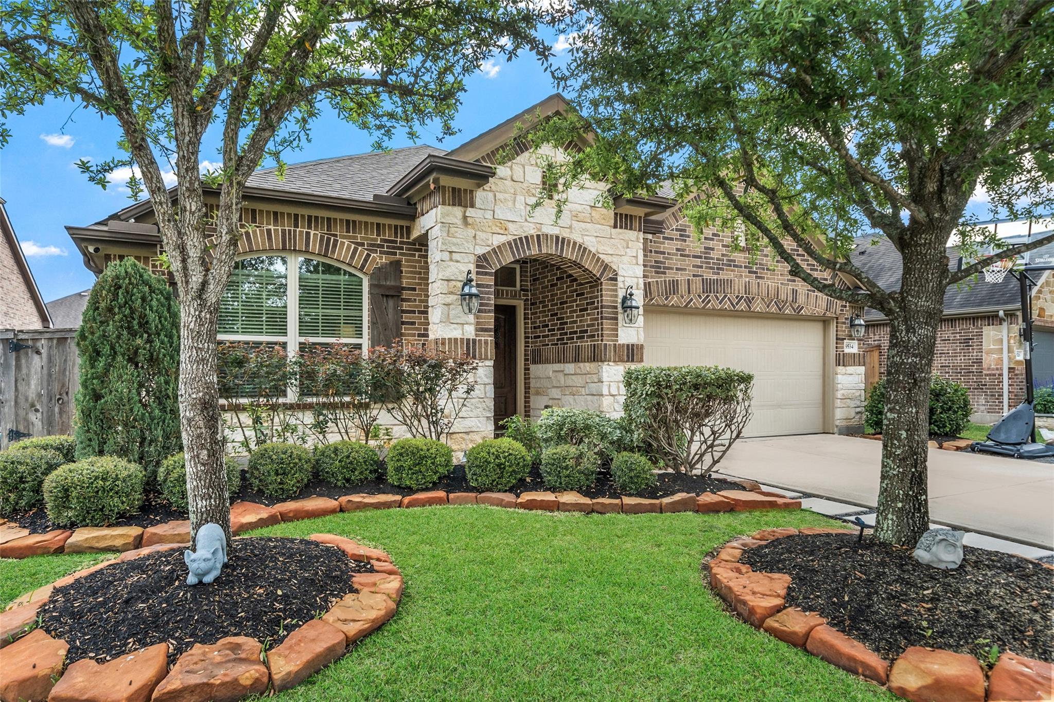 9534 Knox Prairie Court