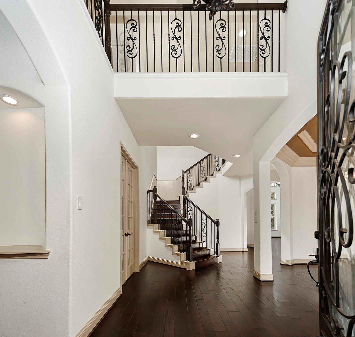 27 Tioga Place