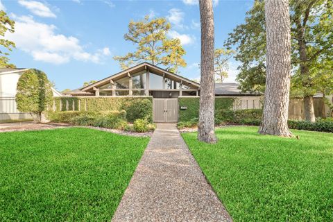 Photo of 10034 Bordley Drive, Houston, TX 77042 (MLS # 96992610) Photo of 10034 Bordley Drive, Houston, TX 77042 (MLS # 96992610)