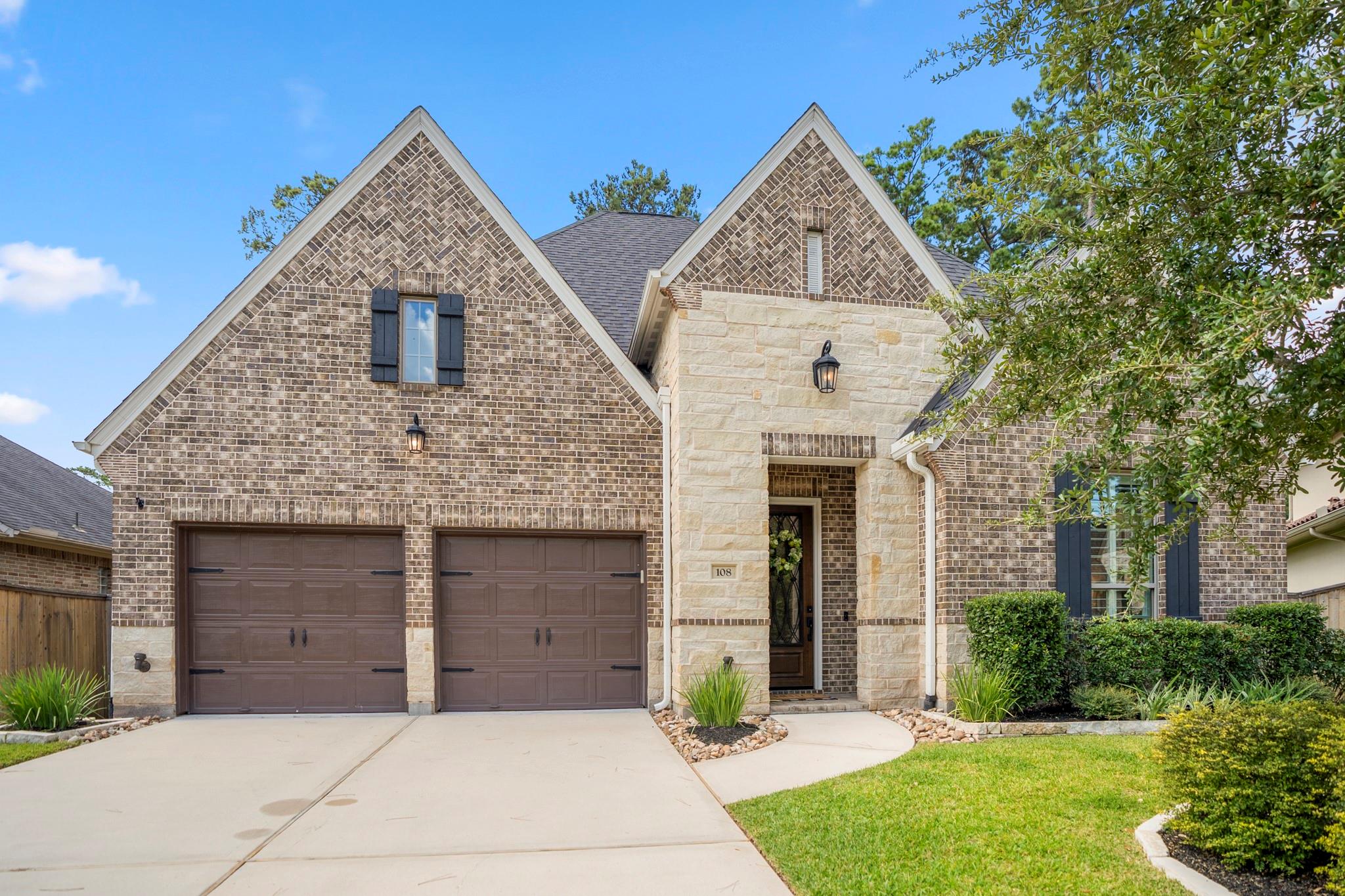 108 Dawning Rays Court