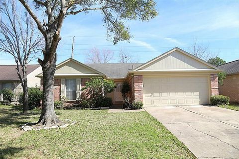 Photo of 2831 Lakefield Way, Sugar Land, TX 77479 (MLS # 3486769)