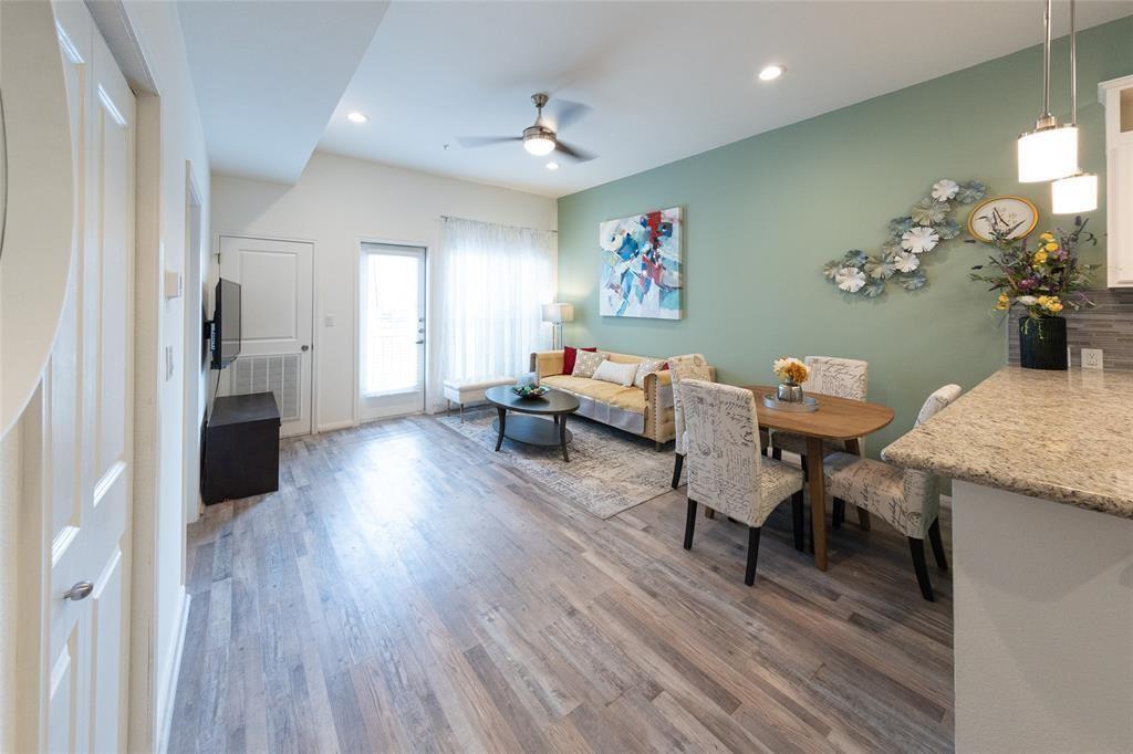 1207 Grand West Boulevard 1I