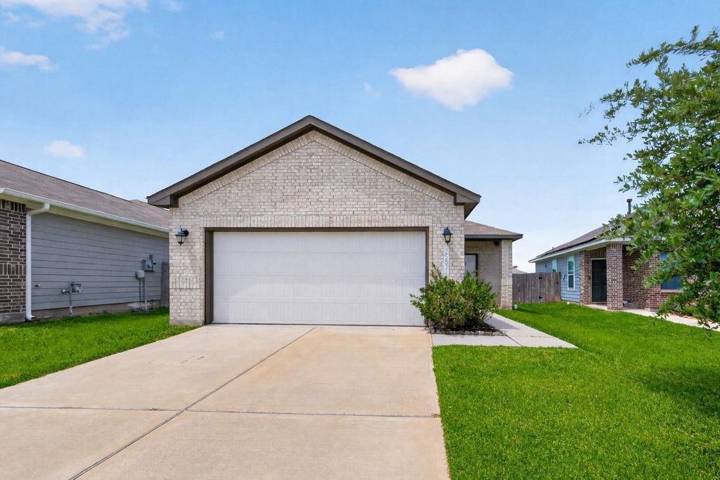 Photo of 25831 Hickory Pecan Trail Trl, Tomball, TX 77375 (MLS # 50316484)
