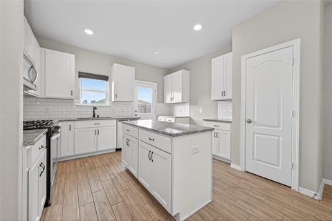 Photo of 25831 Hickory Pecan Trail Trl, Tomball, TX 77375 (MLS # 50316484)