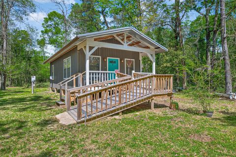 364 County Road 3892 W Cleveland TX 77328