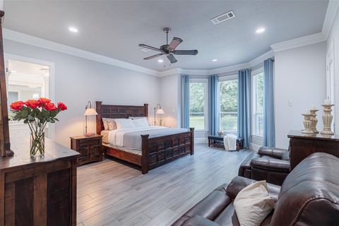 Photo of 16636 Stonecrest Drive Dr, Conroe, TX 77302 (MLS # 91000877)