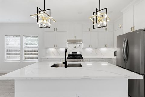 Tiny photo for 6037 S Acres Drive, Houston, TX 77048 (MLS # 13244218)