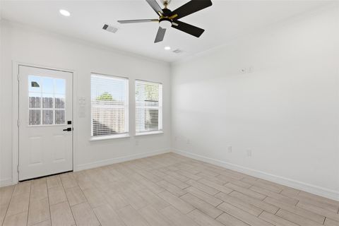 Tiny photo for 6037 S Acres Drive, Houston, TX 77048 (MLS # 13244218)