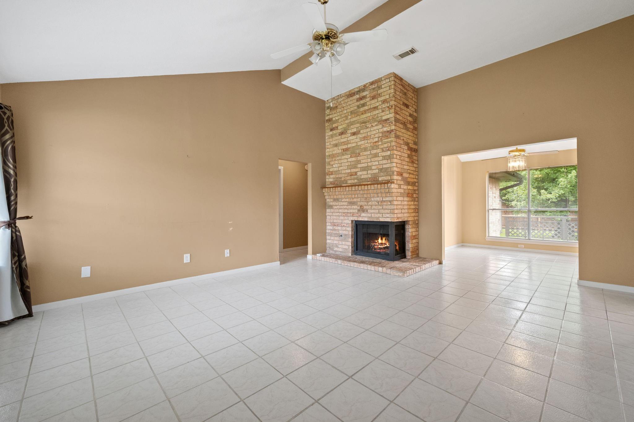 2618 Old Oak Lane