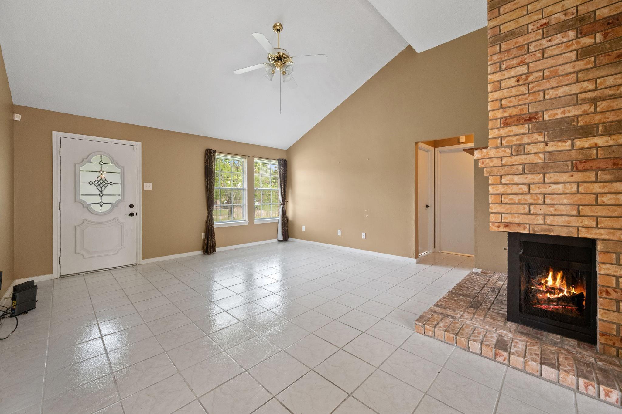 2618 Old Oak Lane
