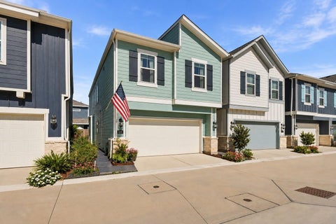 Photo of 639 Salt Marsh Trail, Kemah, TX 77565 (MLS # 72792215)