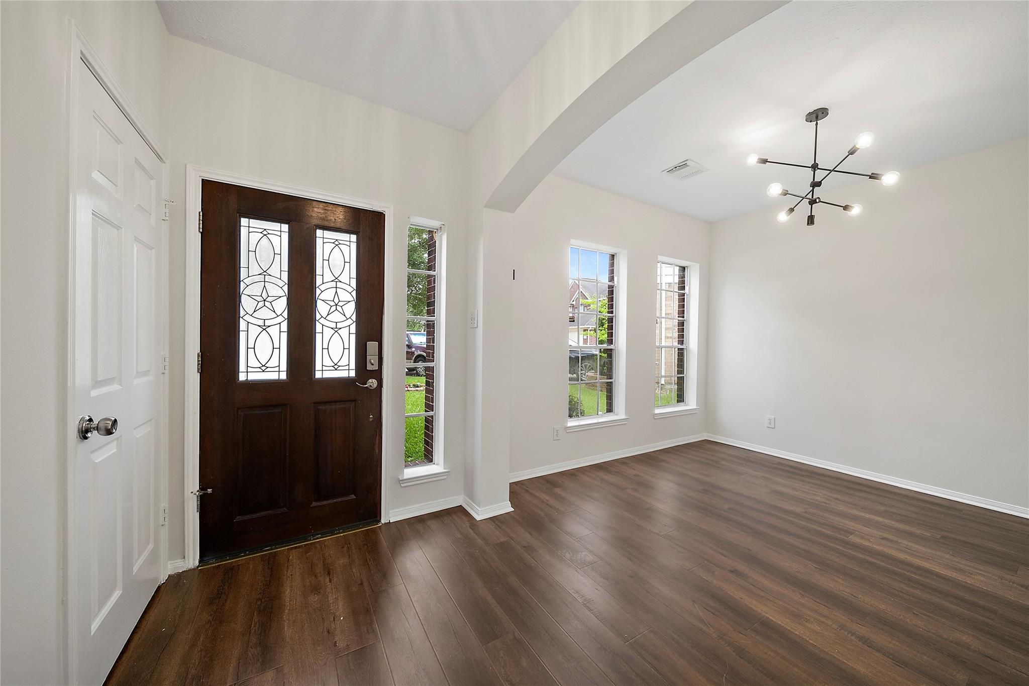 3122 Glen Cullen Lane