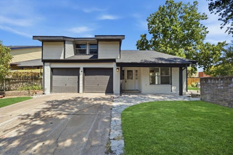 Photo of 2719 Windchase Boulevard, Houston, TX 77082 (MLS # 85780427)
