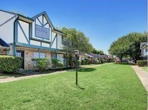 Photo of 1189 Lyric Ln Lane #109, Pasadena, TX 77503 (MLS # 16224875)