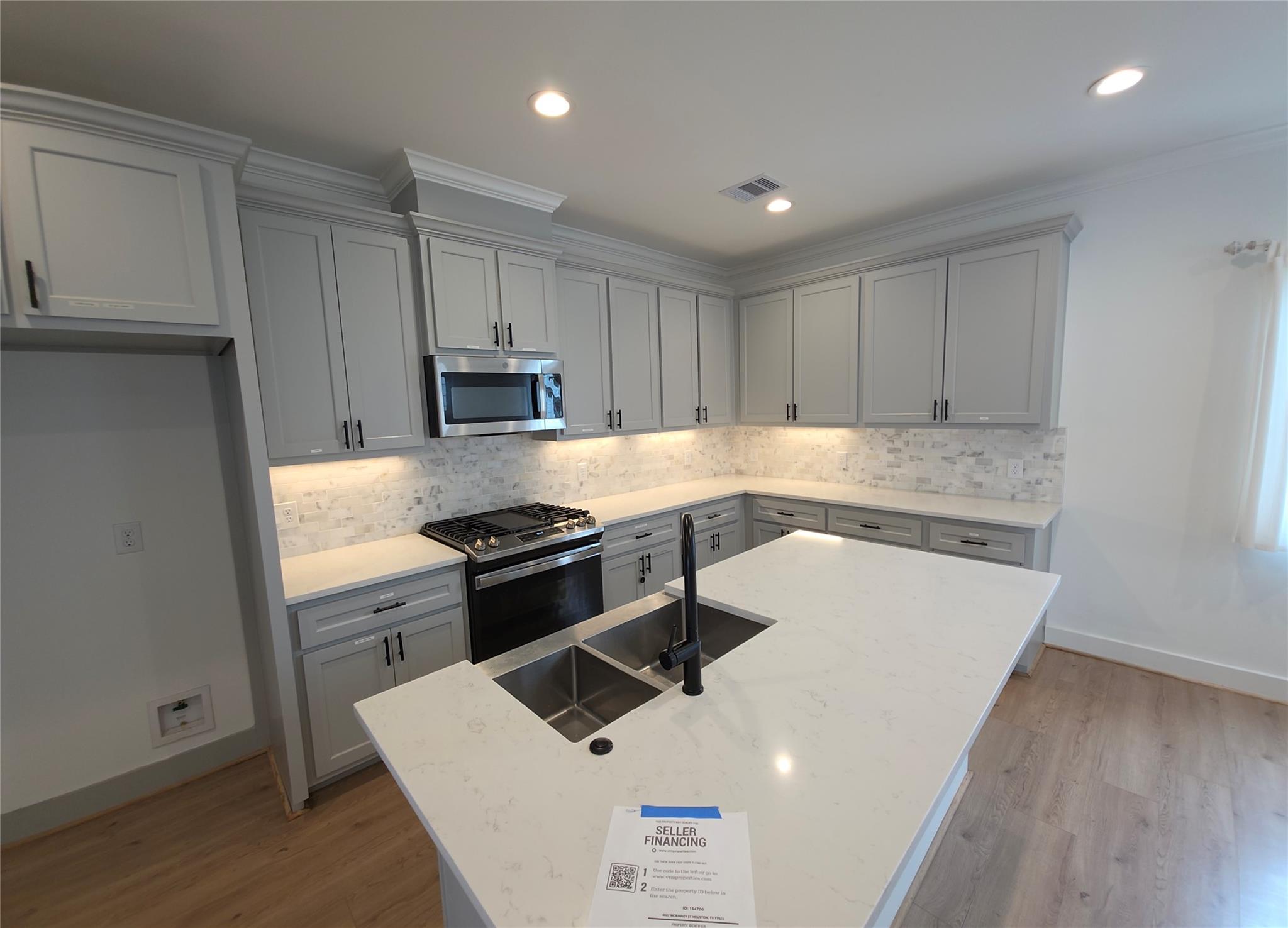 4022 Mckinney Street