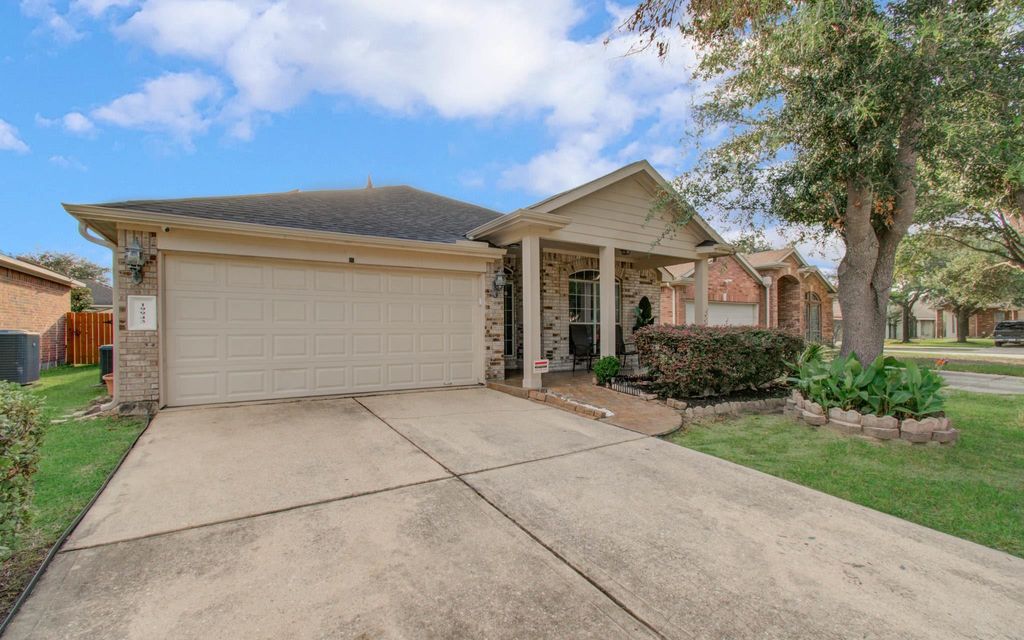 Photo of 19943 Black Pearl Court, Houston, TX 77073 (MLS # 77366125)