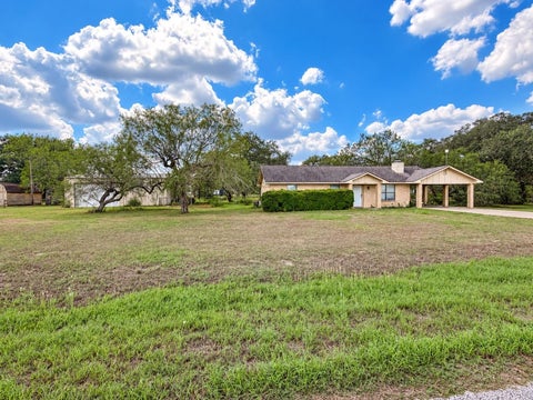 Photo of 1677 Coletoville Rd E RD, Victoria, TX 77905 (MLS # 55715619)