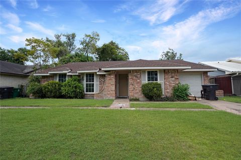 Photo of 11075 Spottswood Drive, Houston, TX 77016 (MLS # 72632672)