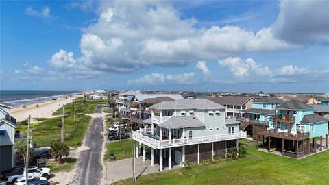 Photo of 2809 Tradewind Lane, Crystal Beach, TX 77650 (MLS # 42018770)