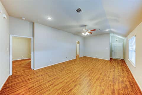 Tiny photo for 5227 Bay Lane, Bacliff, TX 77518 (MLS # 90346646)
