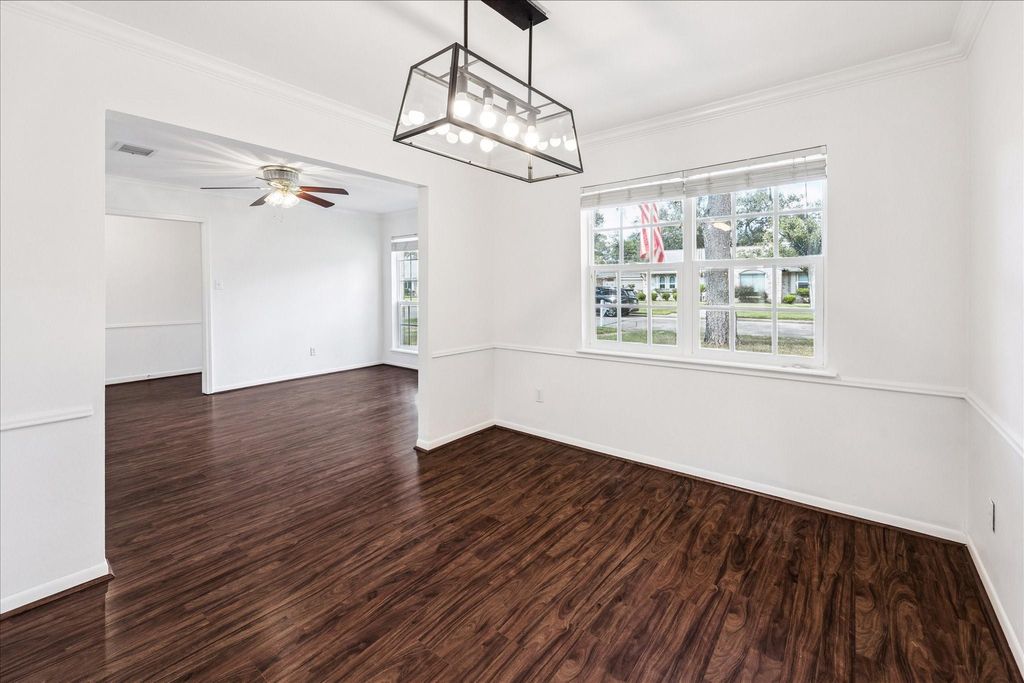 Photo of 2314 Eaglerock Drive, Houston, TX 77080 (MLS # 97925300)