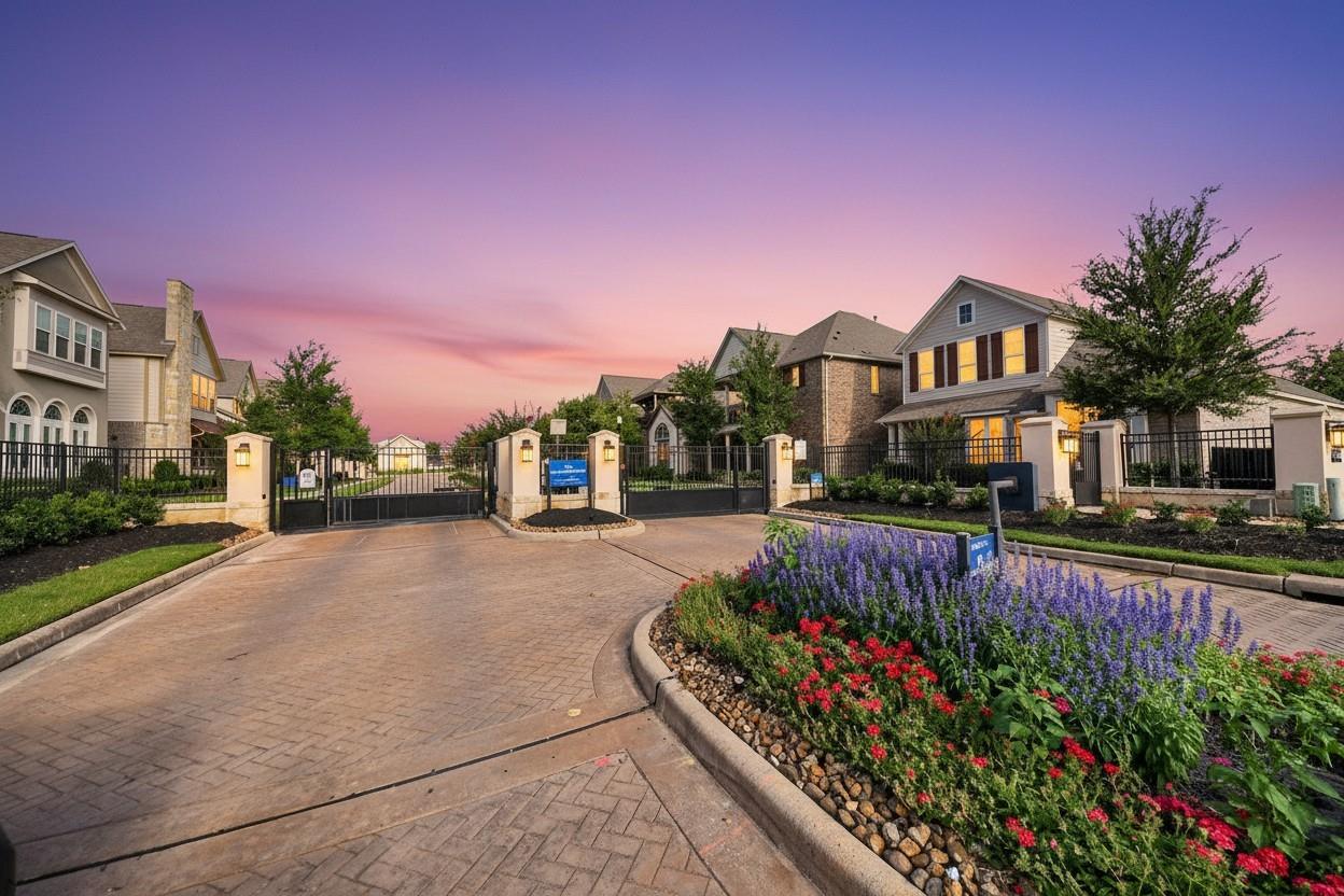 9663 Rockport Hills Drive