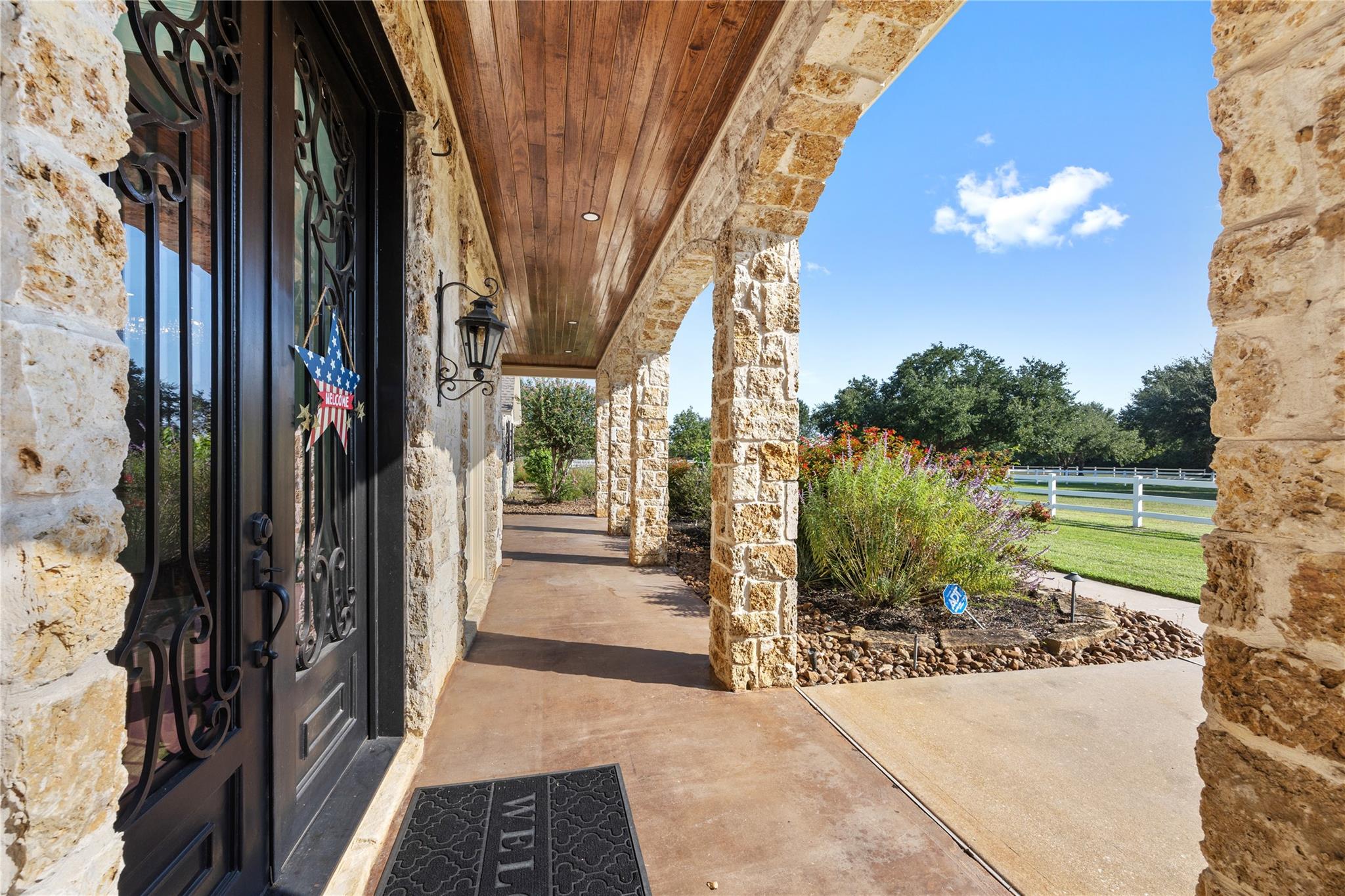 16435 Bridle Oak Drive