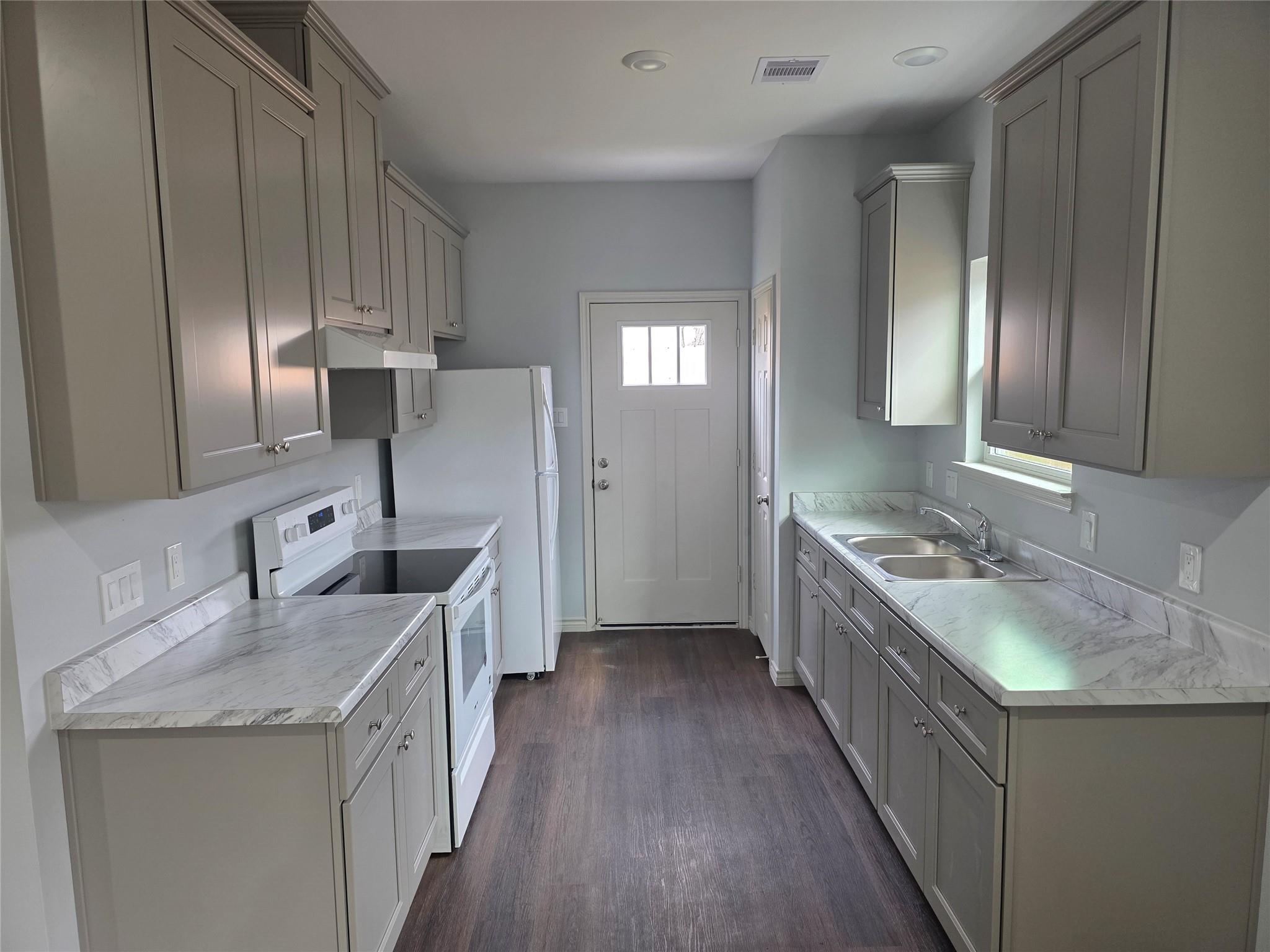 213 Dipping Stream Street