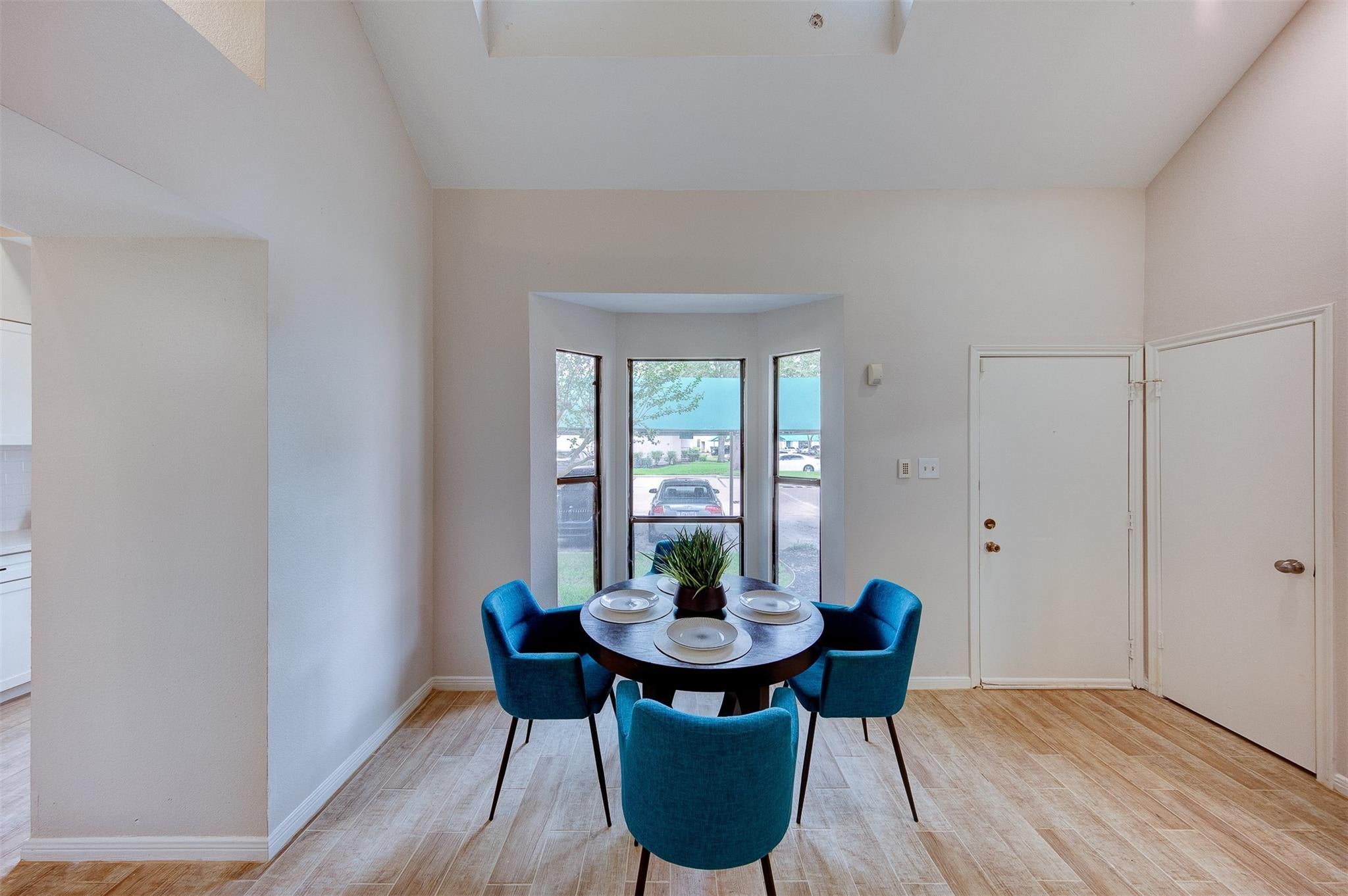 4144 Greystone Way 201