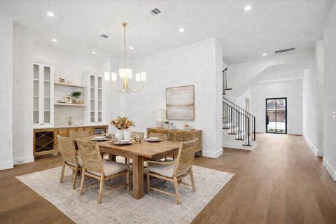 Tiny photo for 1236 Martin Street, Houston, TX 77018 (MLS # 37506208)