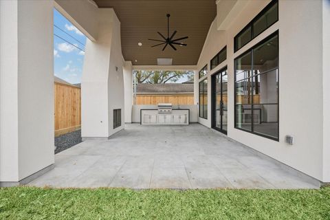 Tiny photo for 1236 Martin Street, Houston, TX 77018 (MLS # 37506208)