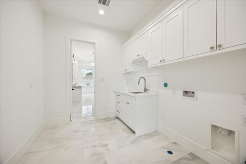 Tiny photo for 1236 Martin Street, Houston, TX 77018 (MLS # 37506208)