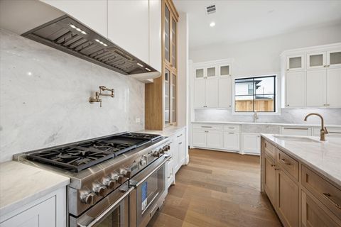 Tiny photo for 1236 Martin Street, Houston, TX 77018 (MLS # 37506208)