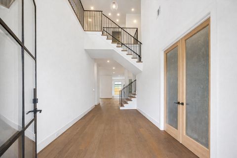 Tiny photo for 1236 Martin Street, Houston, TX 77018 (MLS # 37506208)