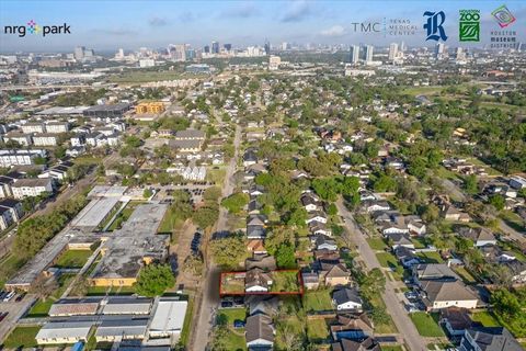 Tiny photo for 3535 Tampa Street, Houston, TX 77021 (MLS # 39171347)