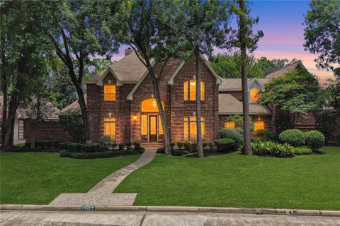 Photo of 11822 Primwood Drive, Houston, TX 77070 (MLS # 10676633)