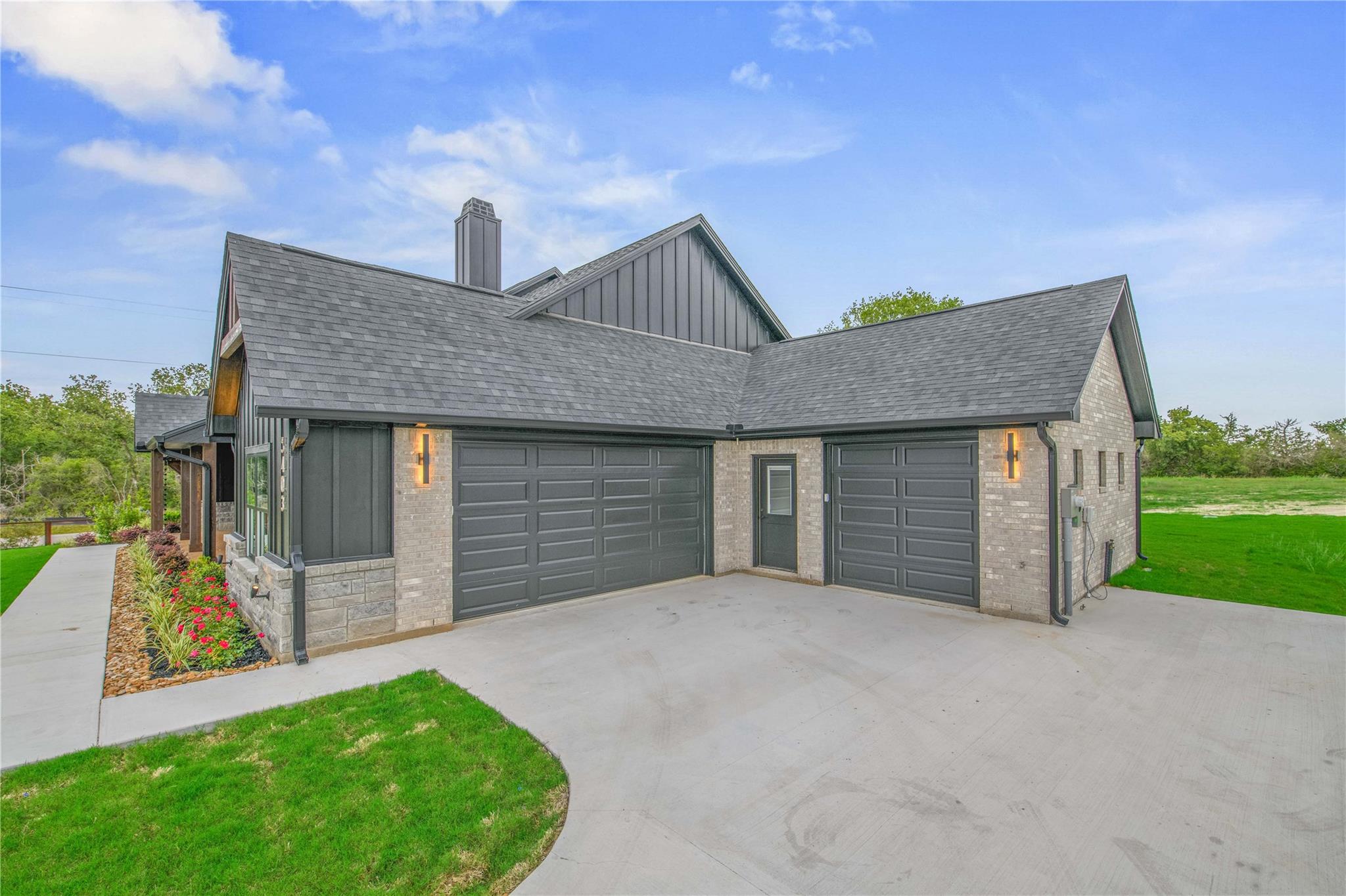 5403 Woodland Park Drive