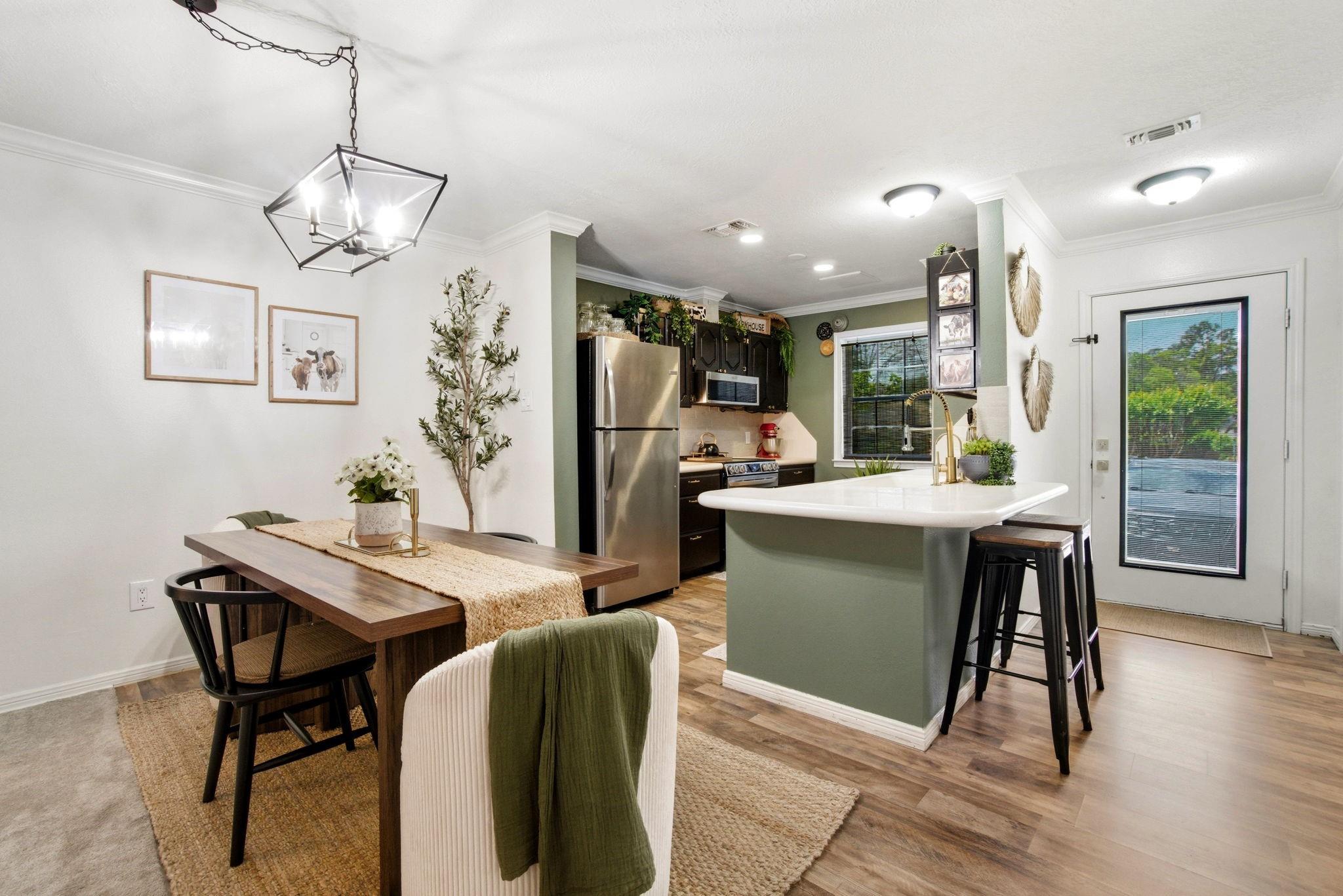 2030 Plantation Drive B4