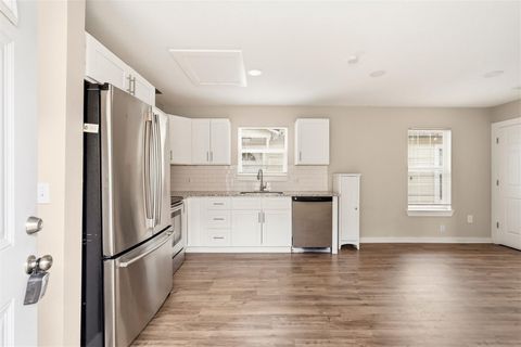 Photo of 3822 Lila Street, Houston, TX 77026 (MLS # 35260866)