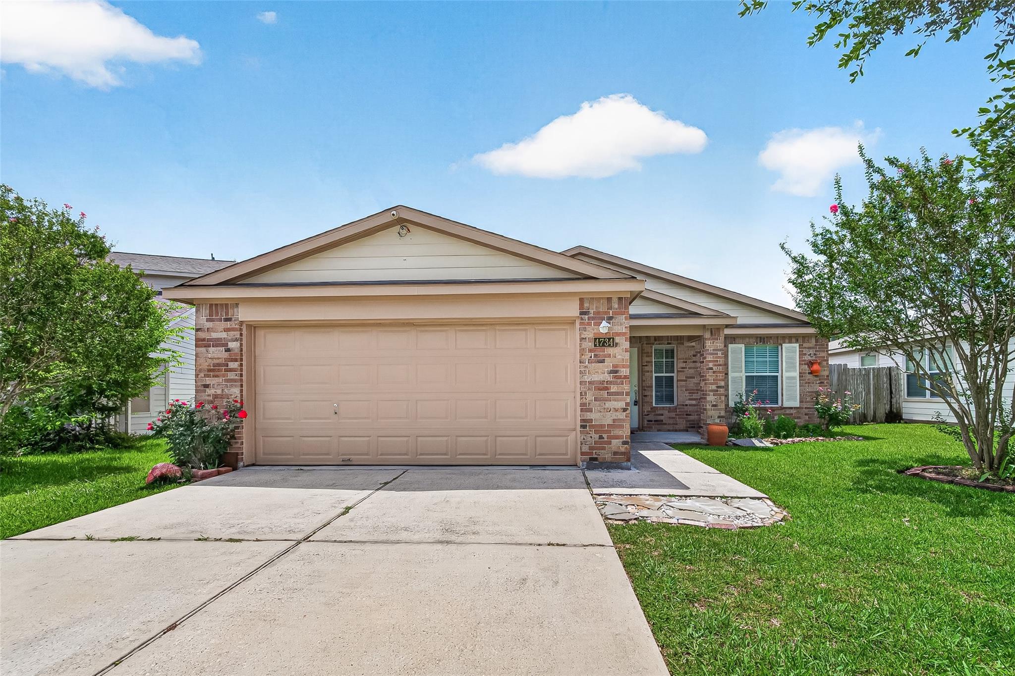 4734 Comal River Loop