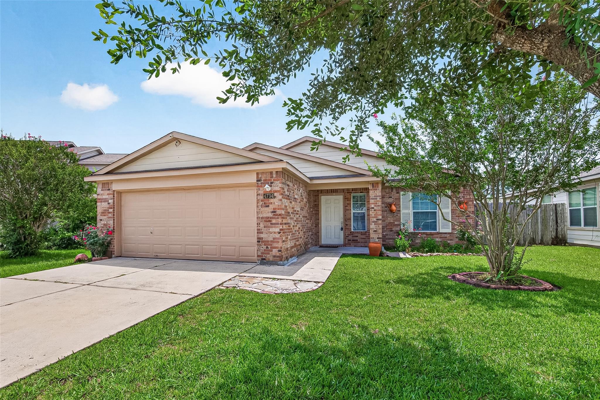 4734 Comal River Loop