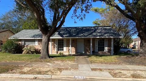 Photo of 4127 Gallant Fox Drive, Pasadena, TX 77503 (MLS # 23211424)