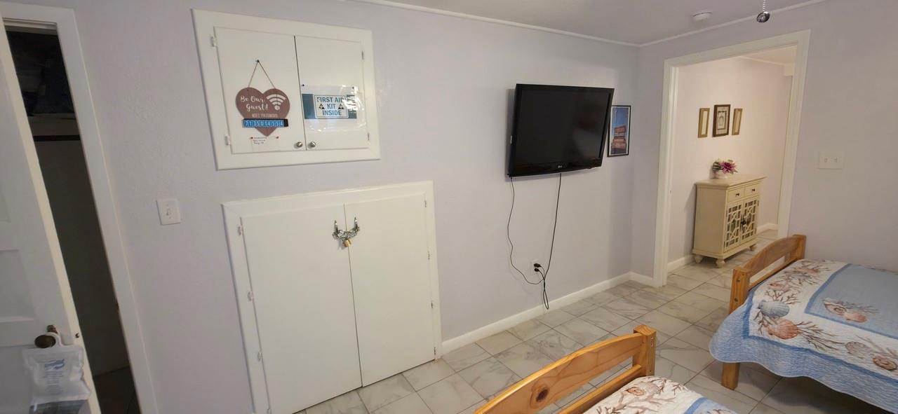 1915 Avenue O 1/2 Rear Unit A