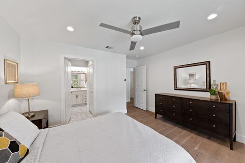 Tiny photo for 736 Voss Road, Houston, TX 77024 (MLS # 25009549)
