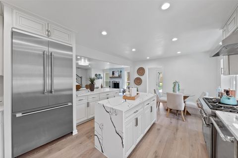 Tiny photo for 736 Voss Road, Houston, TX 77024 (MLS # 25009549)