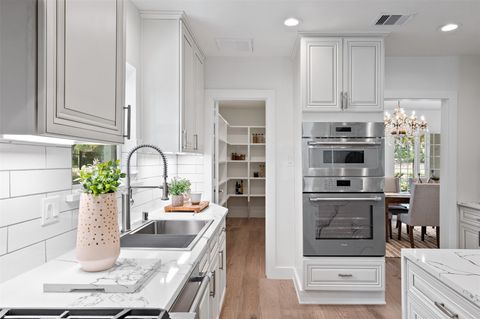 Tiny photo for 736 Voss Road, Houston, TX 77024 (MLS # 25009549)