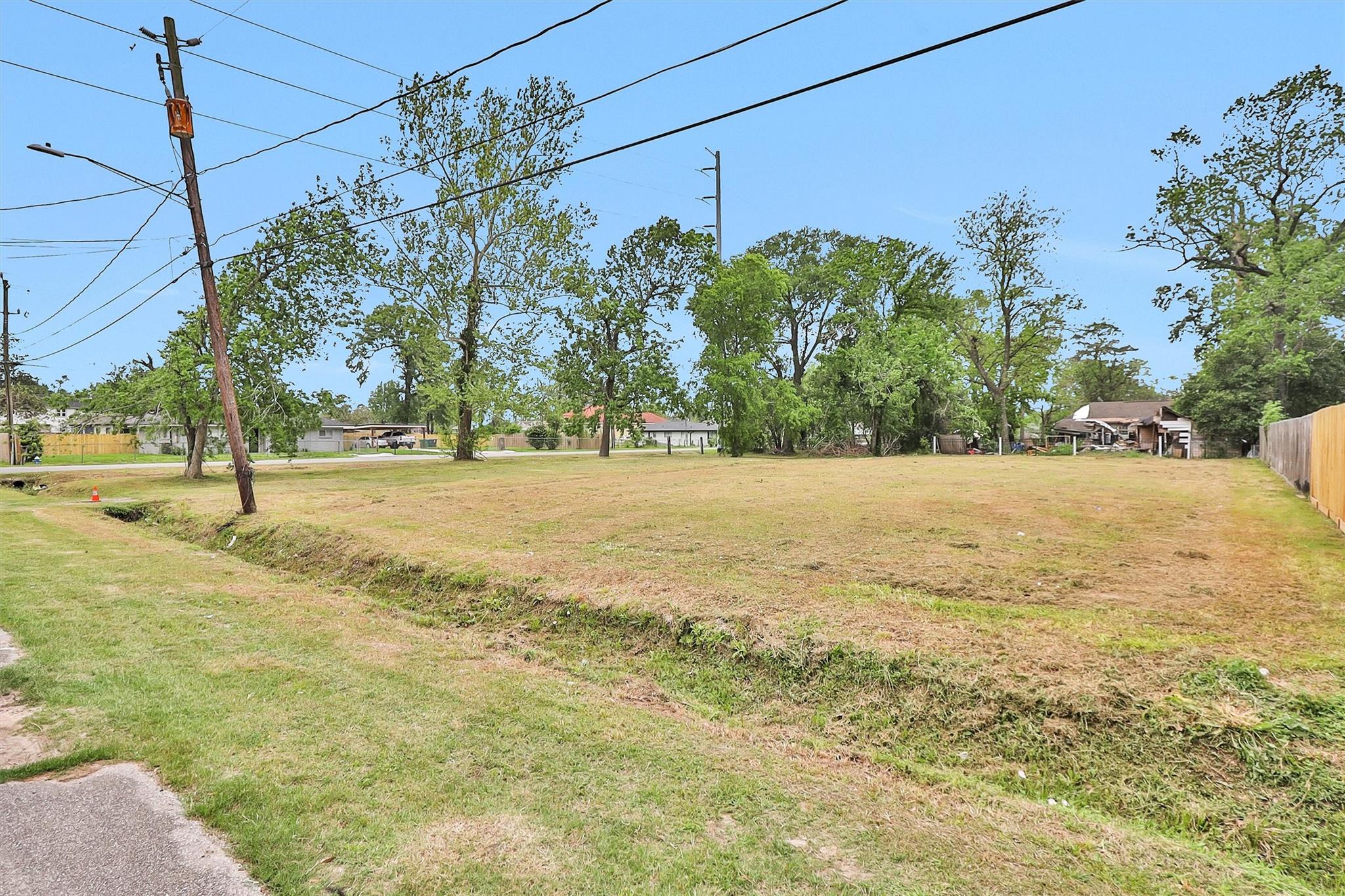 9205 & 9207 Spaulding Street